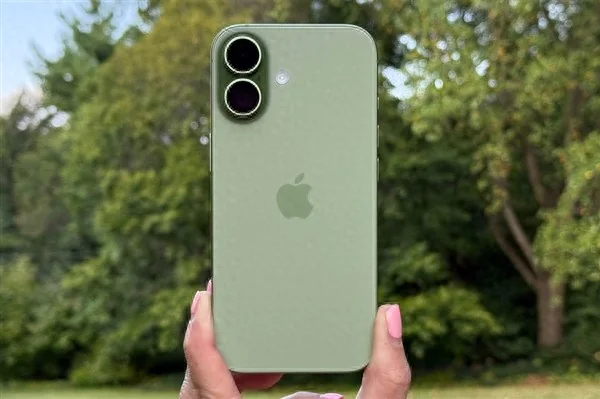 iPhone 17成真香機業內人士：銷售量真的影響到了各家安卓旗艦